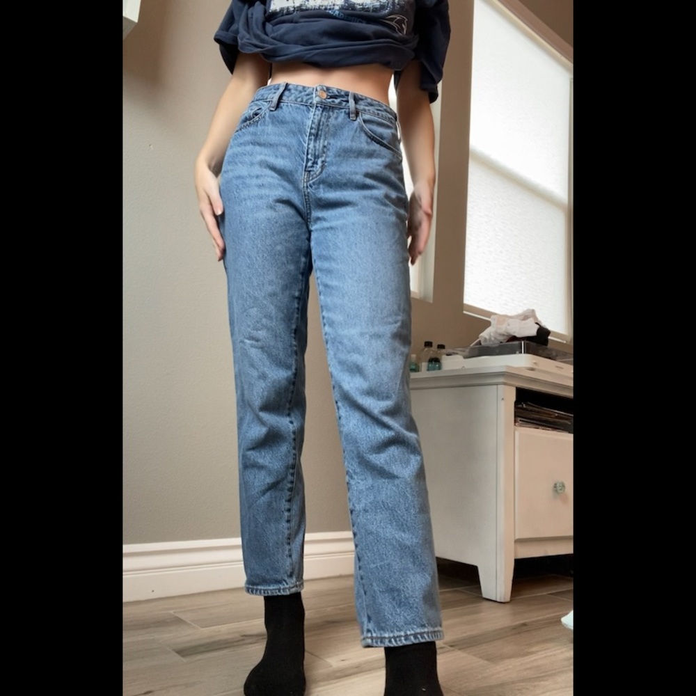 Medium wash PacSun straight leg jeans